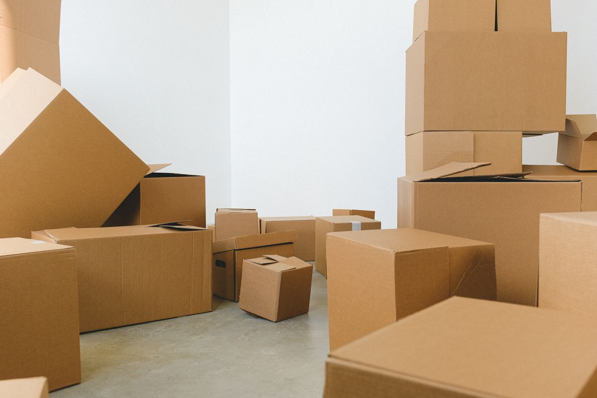 Cajas de mudanza apiladas